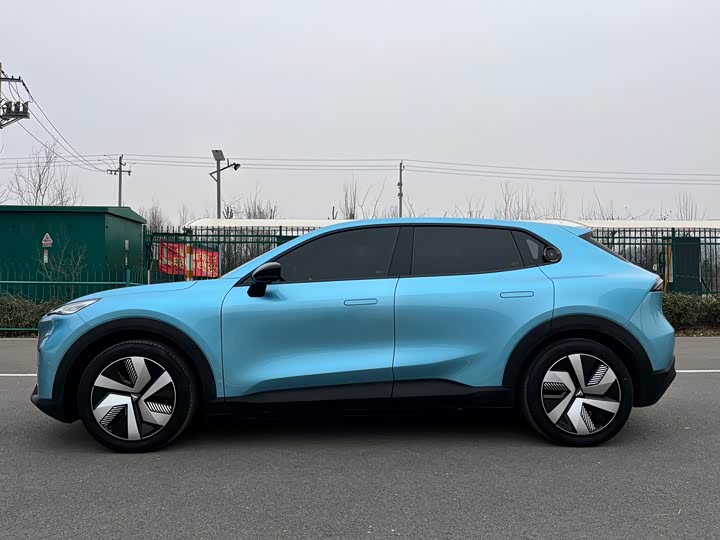 Фото 4 - Changan Deepal S05