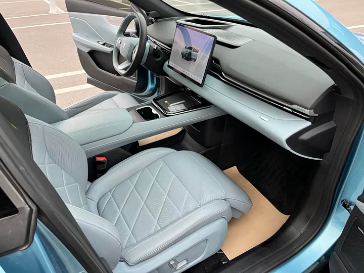 Фото 5 - Changan Deepal S05