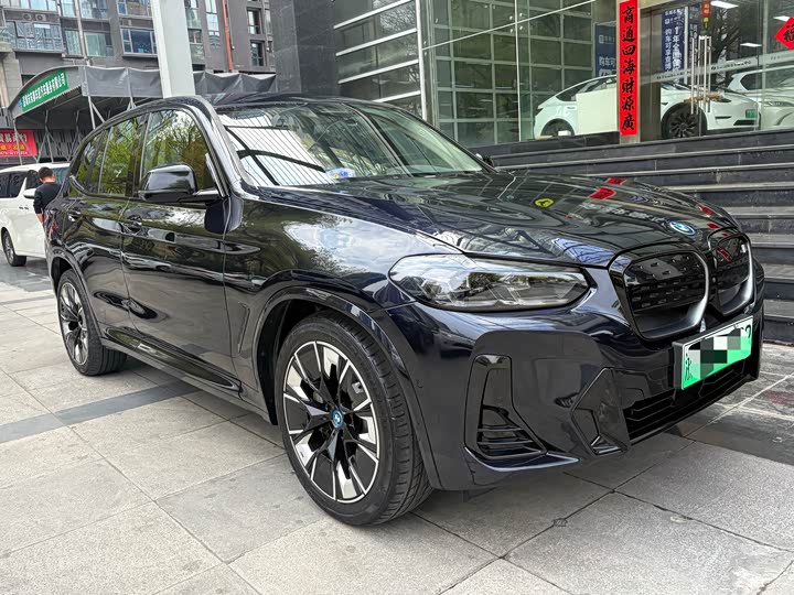 Фото 3 - BMW iX3