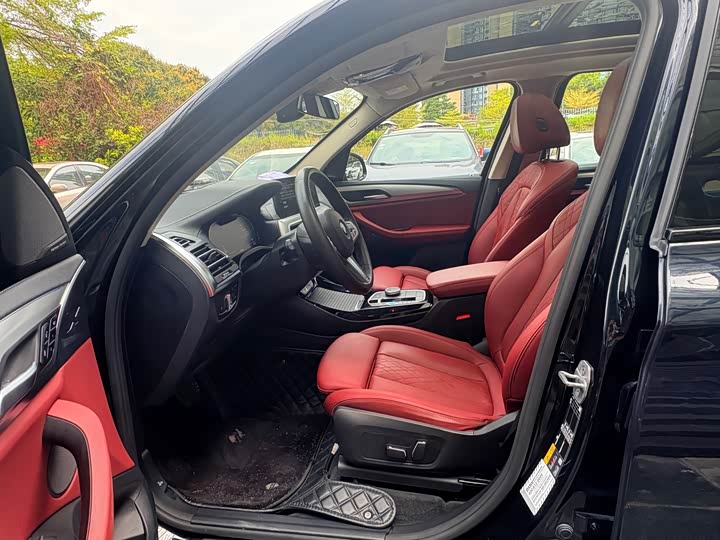 Фото 4 - BMW iX3