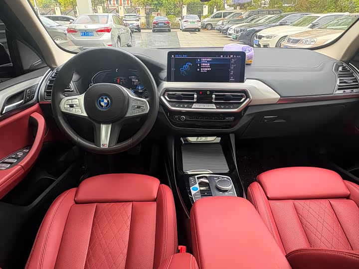 Фото 6 - BMW iX3