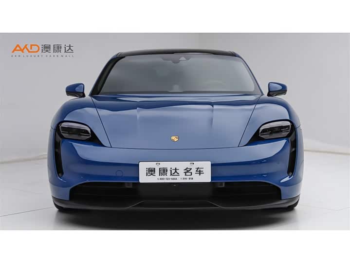 Photo 2 - Porsche Taycan