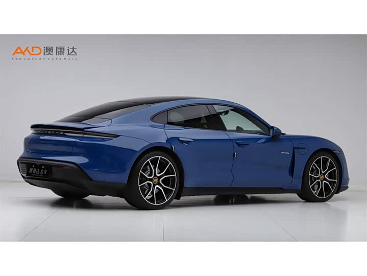 Photo 3 - Porsche Taycan