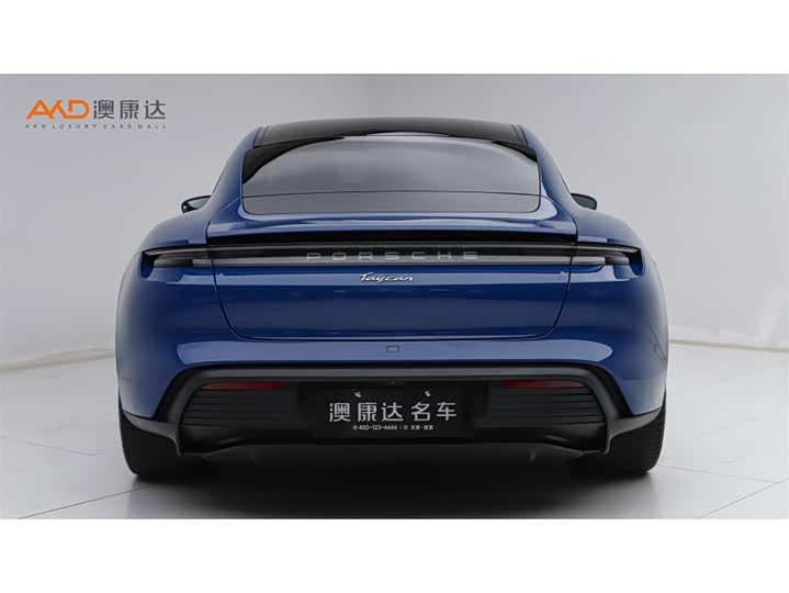 Photo 4 - Porsche Taycan