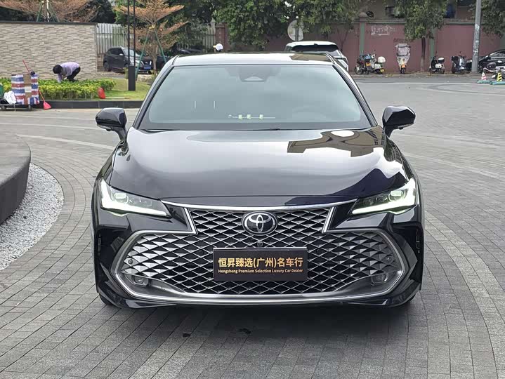 Фото 2 - Toyota Avalon