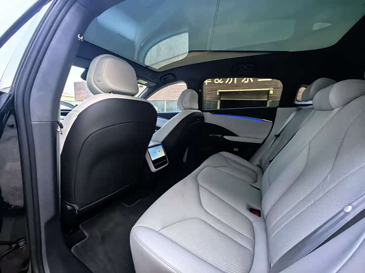 Фото 9 - XPeng G7