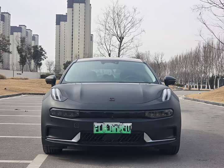 Фото 2 - Zeekr 001