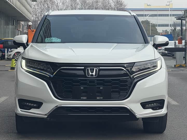 Фото 2 - Honda UR-V