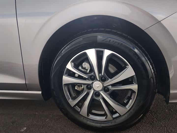 Фото 5 - Changan Eado Plus