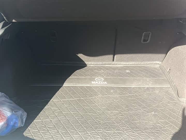 Фото 4 - Mazda CX-4