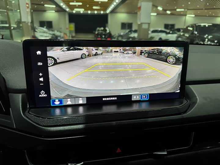 Фото 8 - Honda Inspire