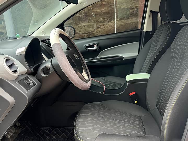 Фото 3 - Changan BenBen E-Star