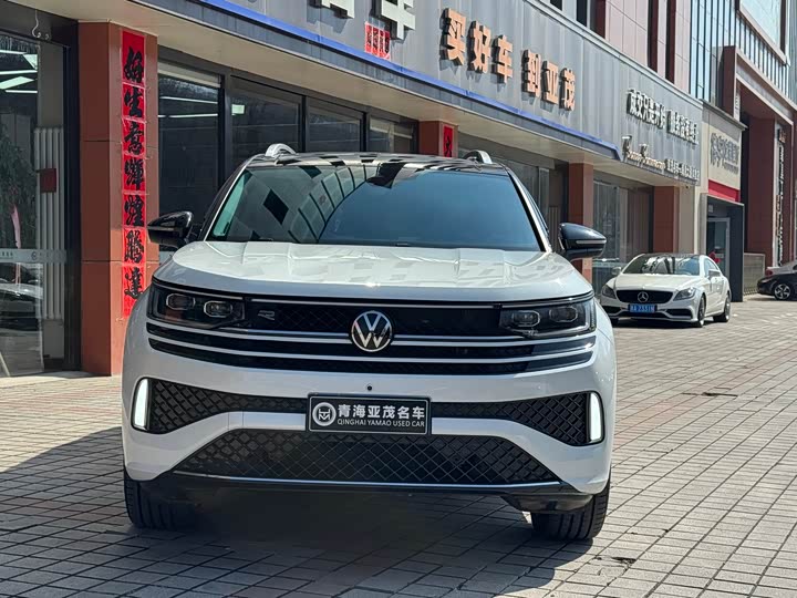 Фото 2 - Volkswagen Tavendor