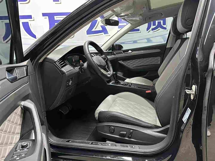 Фото 7 - Volkswagen Magotan