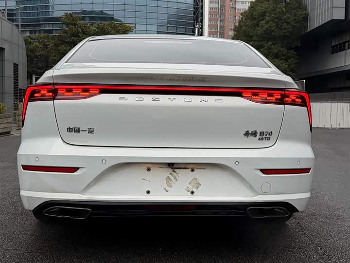 Фото 6 - Bestune B70