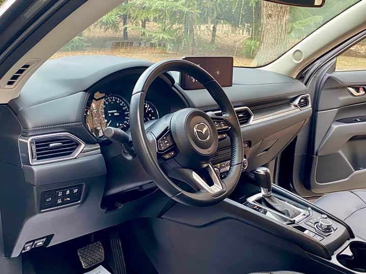 Фото 9 - Mazda CX-5