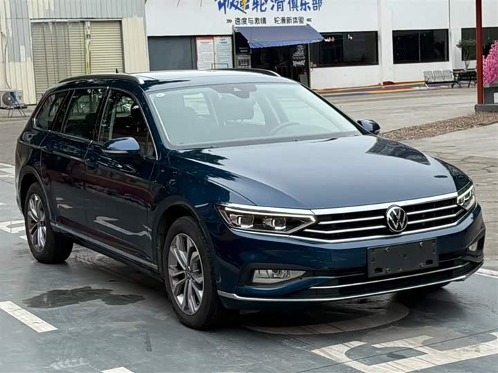 Фото 3 - Volkswagen Passat Variant