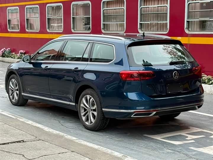 Фото 6 - Volkswagen Passat Variant