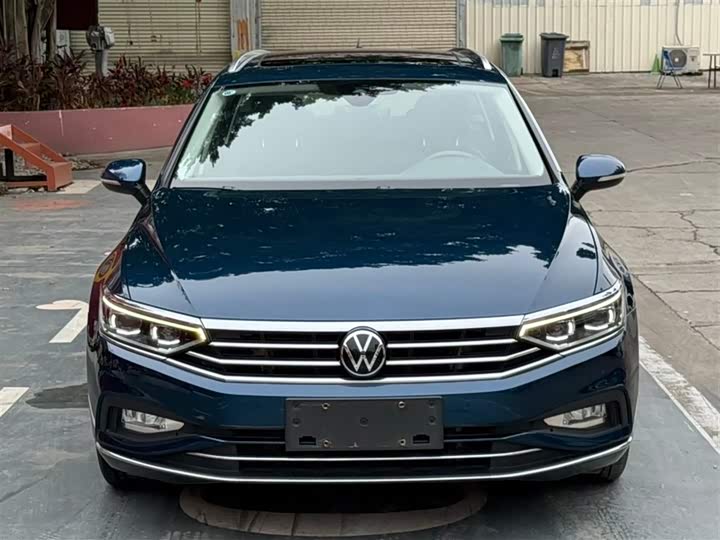 Фото 7 - Volkswagen Passat Variant