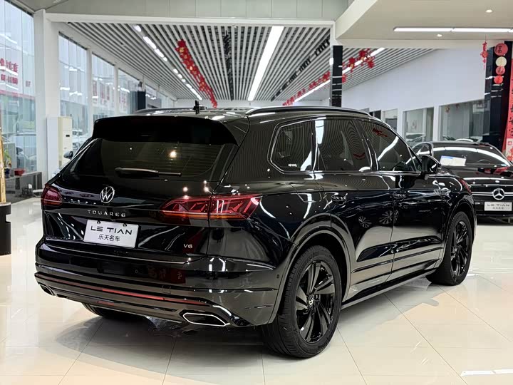 Фото 5 - Volkswagen Touareg