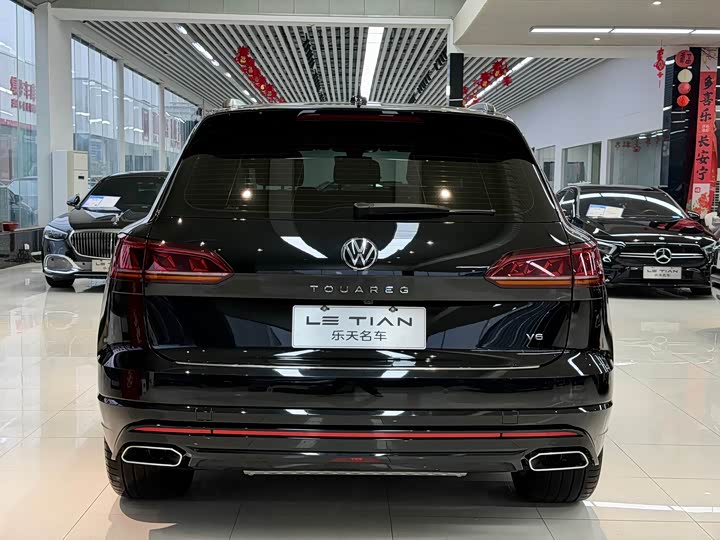 Фото 6 - Volkswagen Touareg