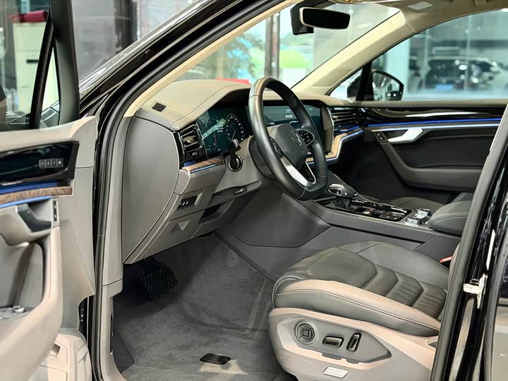 Фото 9 - Volkswagen Touareg