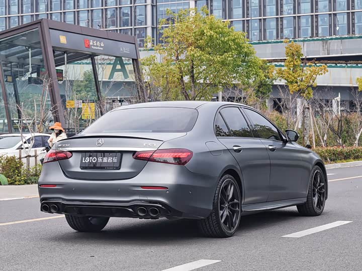 Фото 4 - Mercedes-Benz E-Class AMG