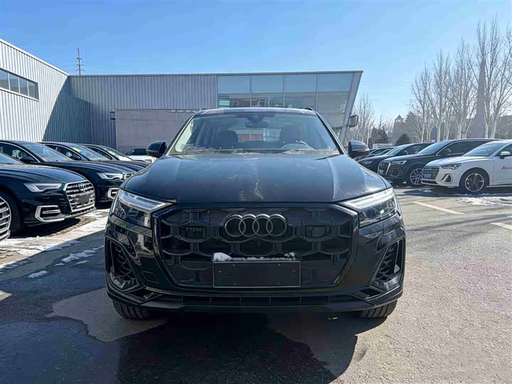 Фото 1 - Audi Q7