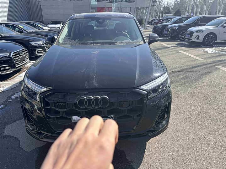 Фото 2 - Audi Q7