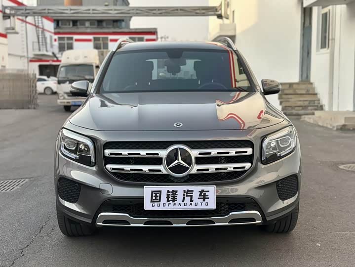 Фото 2 - Mercedes-Benz GLB-Class