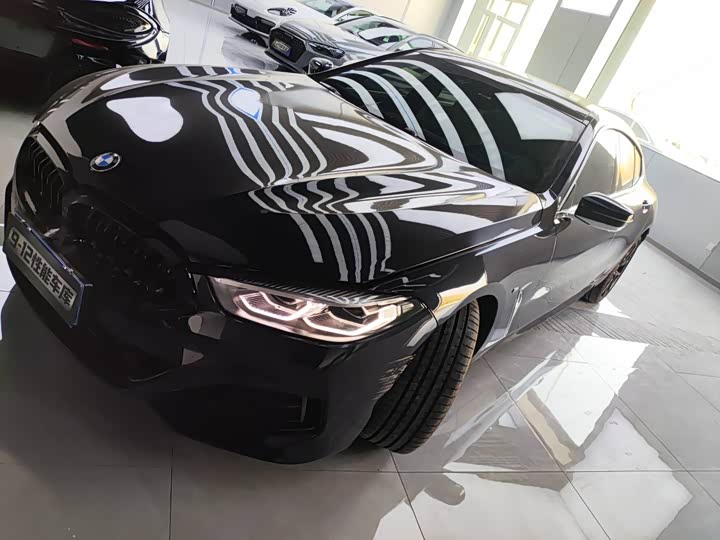 Фото 1 - BMW 8 Series