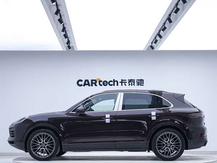 Фото 2 - Porsche Cayenne