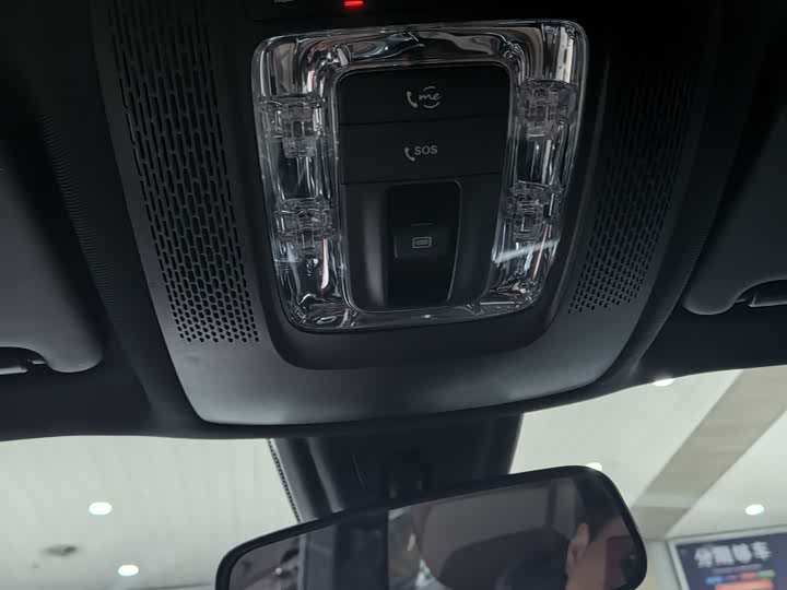 Фото 4 - Mercedes-Benz GLB-Class