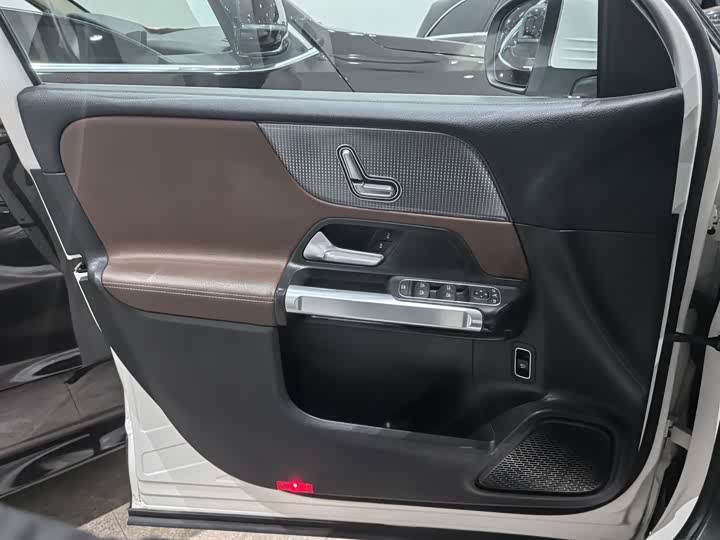 Фото 7 - Mercedes-Benz GLB-Class