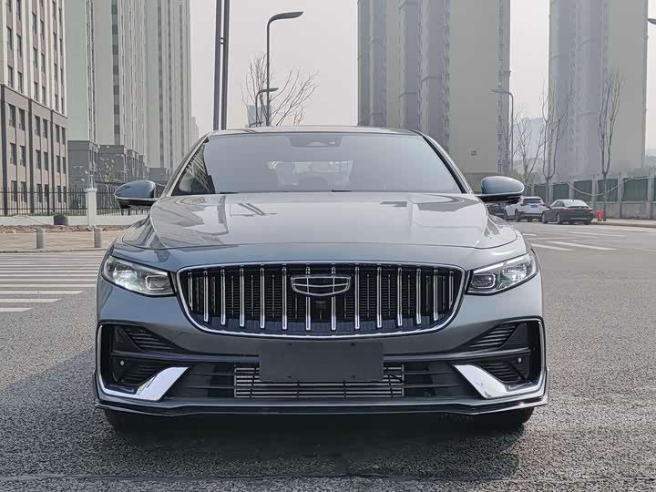 Фото 2 - Geely Preface