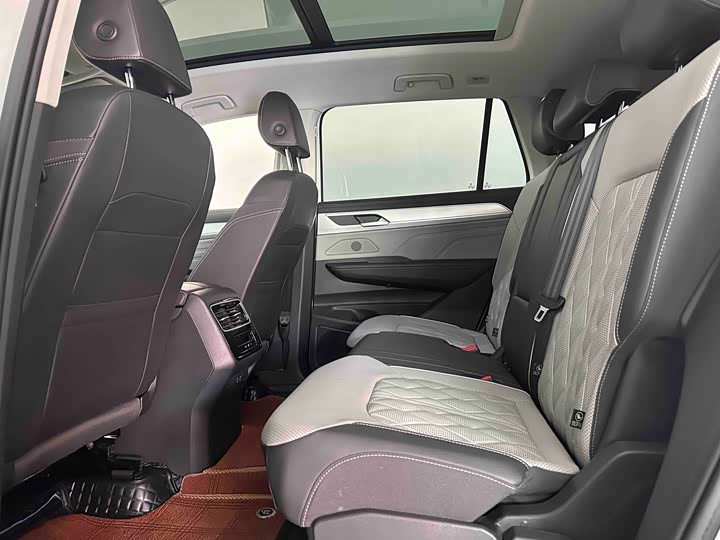 Photo 9 - Volkswagen Tavendor