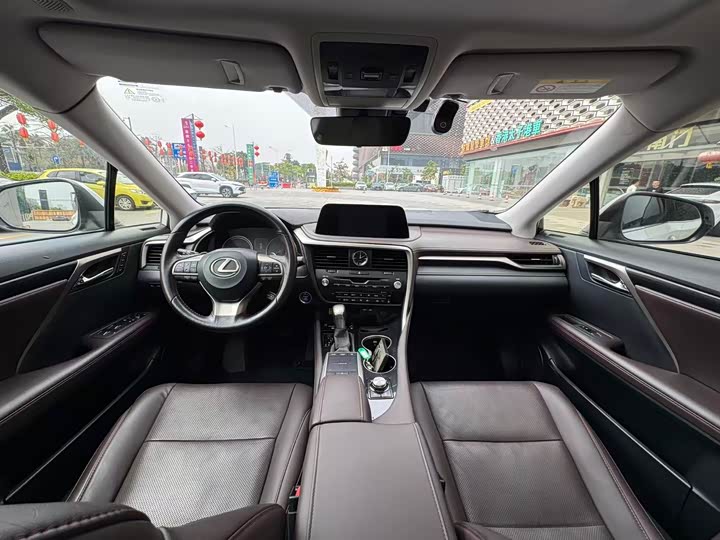 Фото 2 - Lexus RX