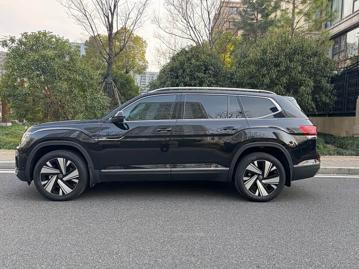 Фото 3 - Volkswagen Teramont Pro