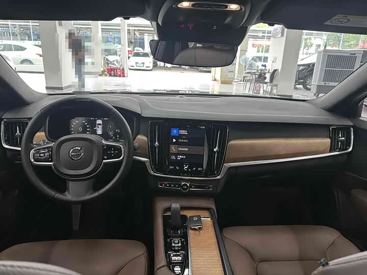 Photo 4 - Volvo S90