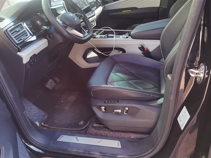 Фото 9 - Volkswagen Teramont Pro