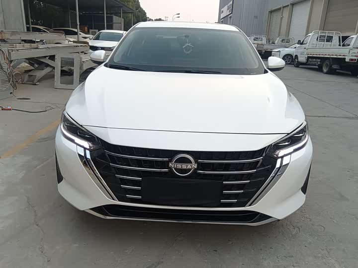 Photo 2 - Nissan Sylphy