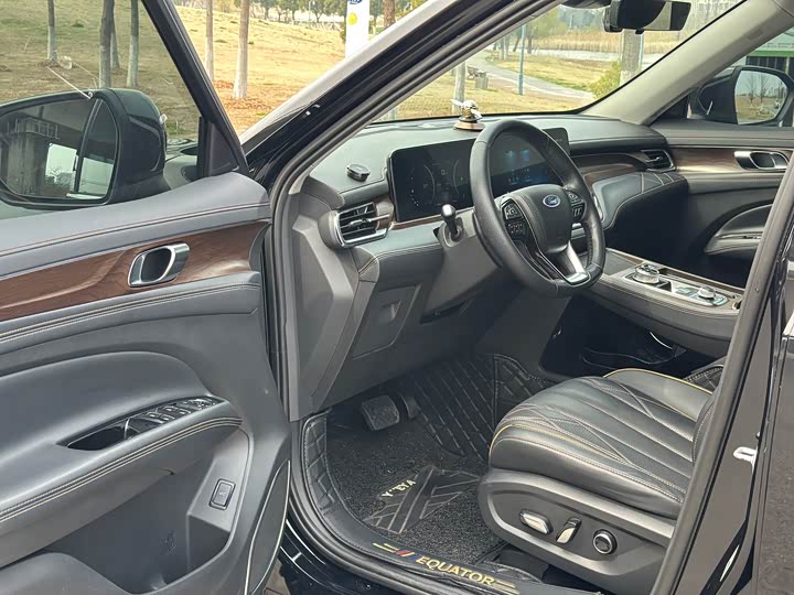 Фото 8 - Ford Equator