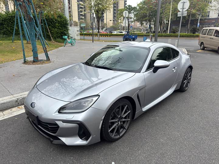 Фото 2 - Subaru BRZ