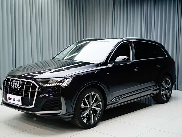Фото 5 - Audi Q7