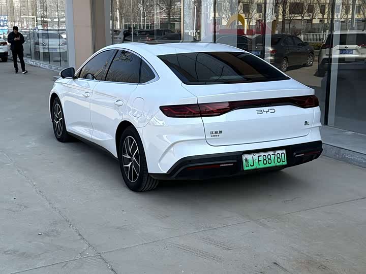 Фото 4 - BYD Qin L