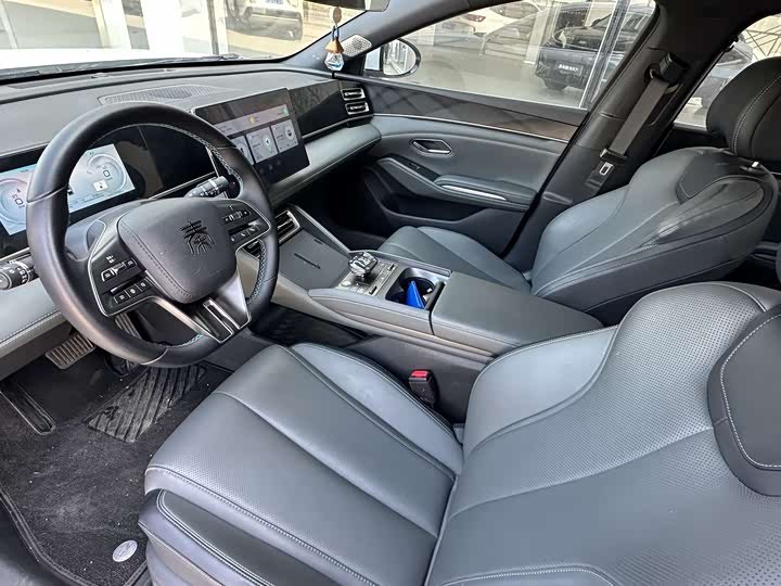 Фото 6 - BYD Qin L