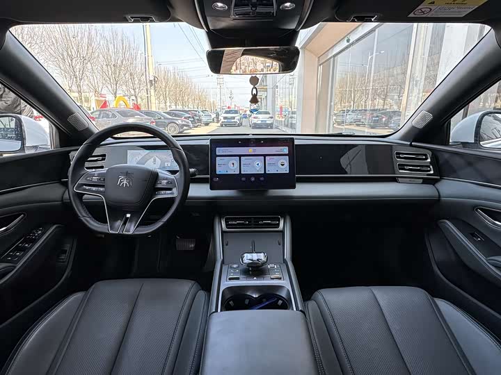 Фото 8 - BYD Qin L