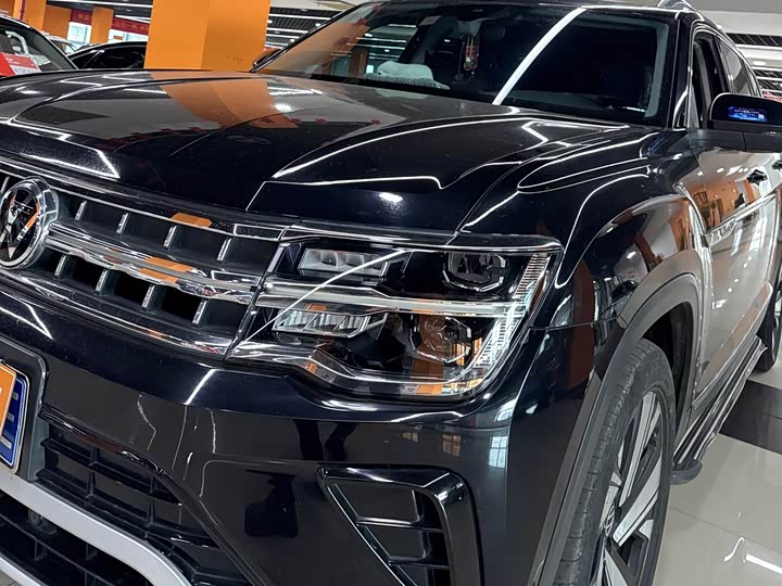 Photo 5 - Volkswagen Teramont Pro