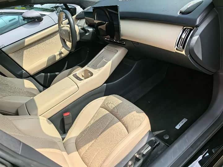 Фото 6 - XPeng F57