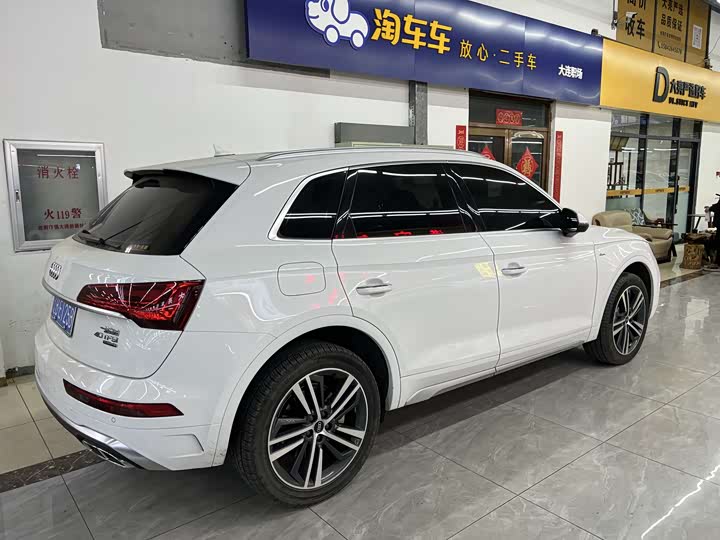 Фото 3 - Audi Q5L